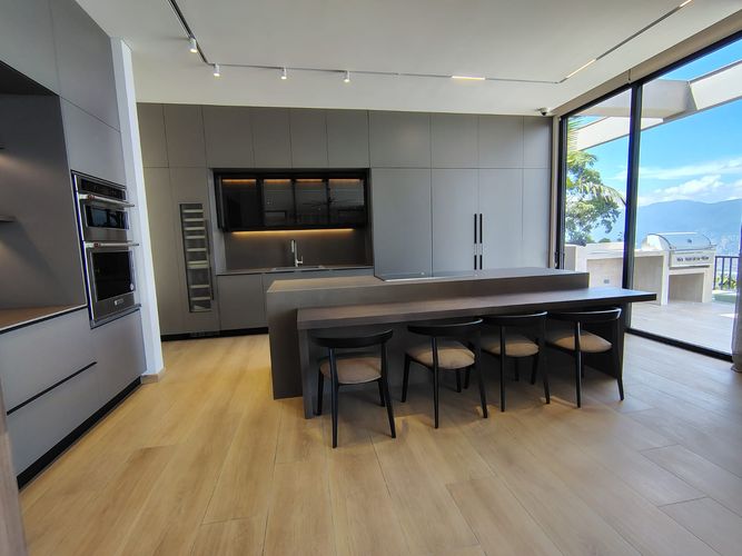 Casa de 3 alcobas en venta en Loma Del Chocho, Envigado, 1200 m² · foto 6 de 20