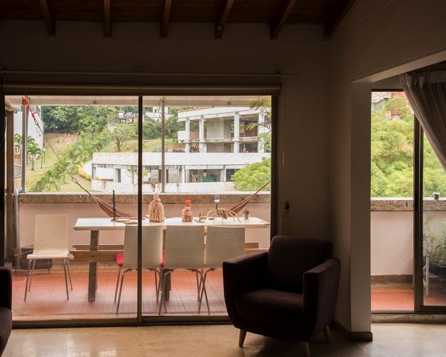 Apartamento de 1 alcoba en arriendo en El Poblado, Medellín, 79 m² · foto 2 de 11