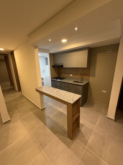 Apartamento de 2 alcobas en venta en Aguacatal, Cali, 51 m² · foto 3 de 17
