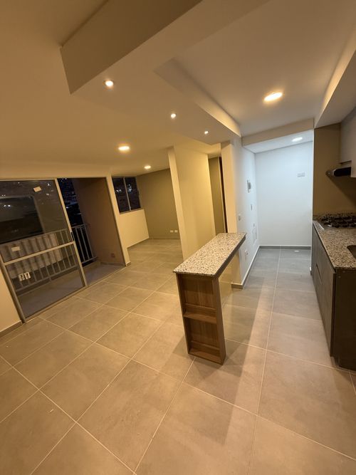 Apartamento de 2 alcobas en venta en Aguacatal, Cali, 51 m² · foto 4 de 17