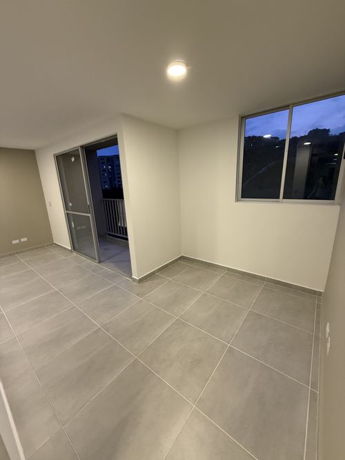 Apartamento de 2 alcobas en venta en Aguacatal, Cali, 51 m² · foto 9 de 17