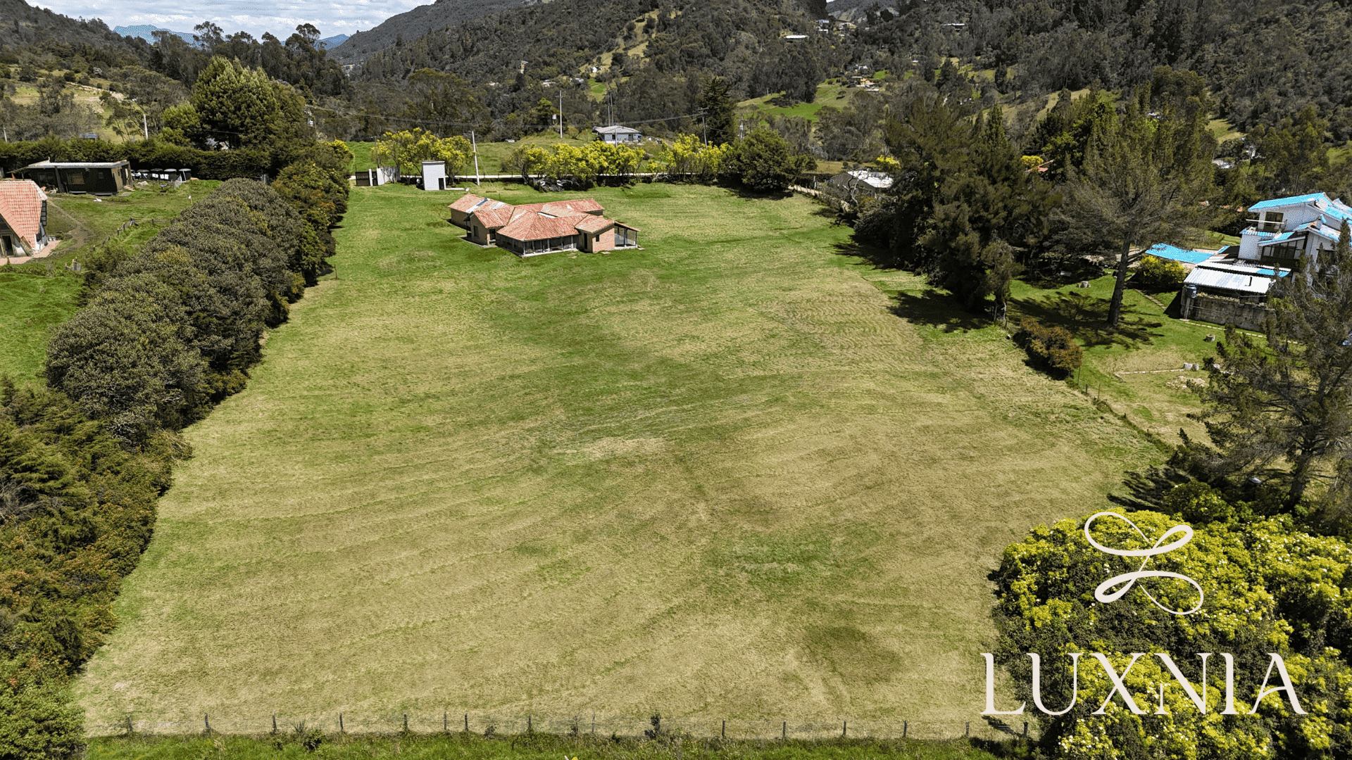 Casa en venta en El Libano, La Calera · foto 2 de 8