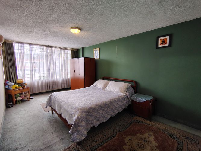 Casa de 9 alcobas en venta en La Europa, Bogotá, 350 m² · foto 11 de 24