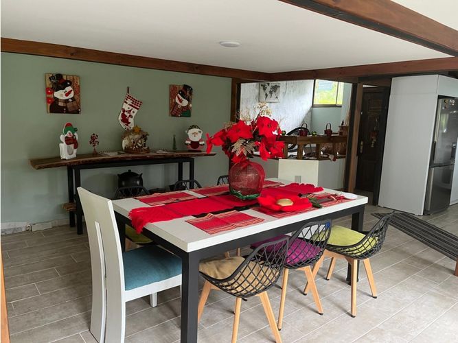 Casa de 4 alcobas en venta en El Congal, Armenia, 220 m² · foto 2 de 24
