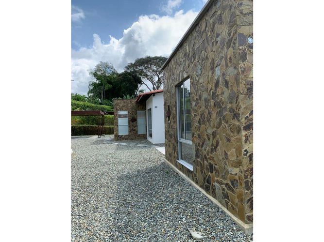 Casa de 3 alcobas en venta en Via El Eden, Armenia · foto 6 de 20