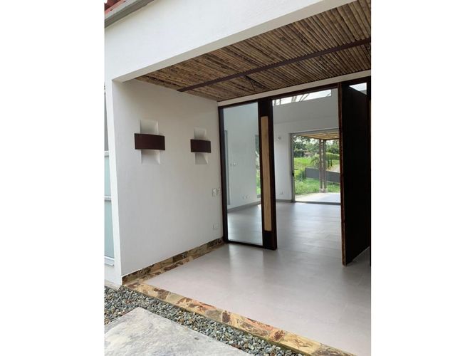 Casa de 3 alcobas en venta en Via El Eden, Armenia · foto 18 de 20