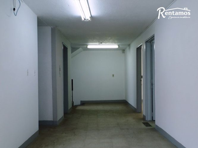 Oficina en arriendo en Perpetuo Socorro, Medellín, 2560 m² · foto 12 de 18