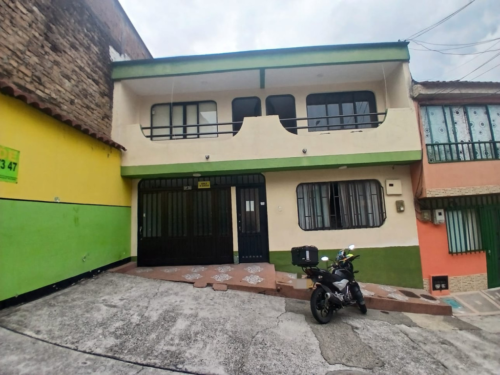 Casa en venta en Alfonso Lopez, Pereira · foto 2 de 24