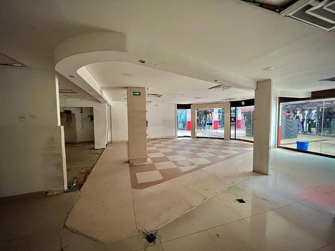 Local en venta en El Portal De Casalinda, Soacha, 142 m² · foto 5 de 11