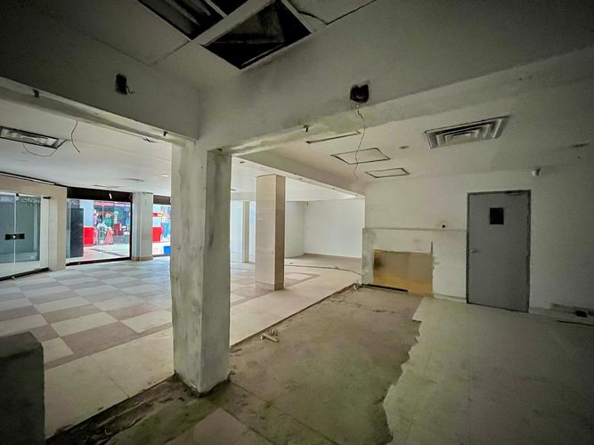 Local en venta en El Portal De Casalinda, Soacha, 142 m² · foto 6 de 11