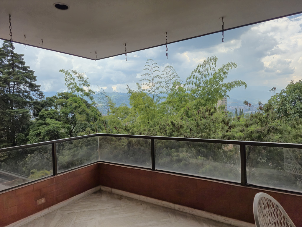 Apartment for sale in El Poblado, Medellín [No disponible] 2