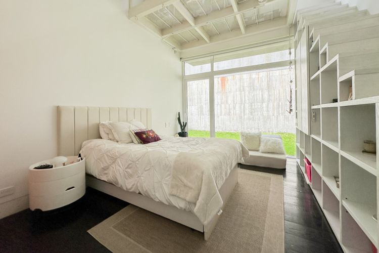 Casa de 5 alcobas en venta en Cerros De Niza, Bogotá, 898 m² · foto 16 de 24