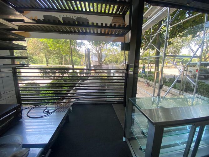 Local en arriendo en El Poblado, Medellín, 28 m² · foto 5 de 8