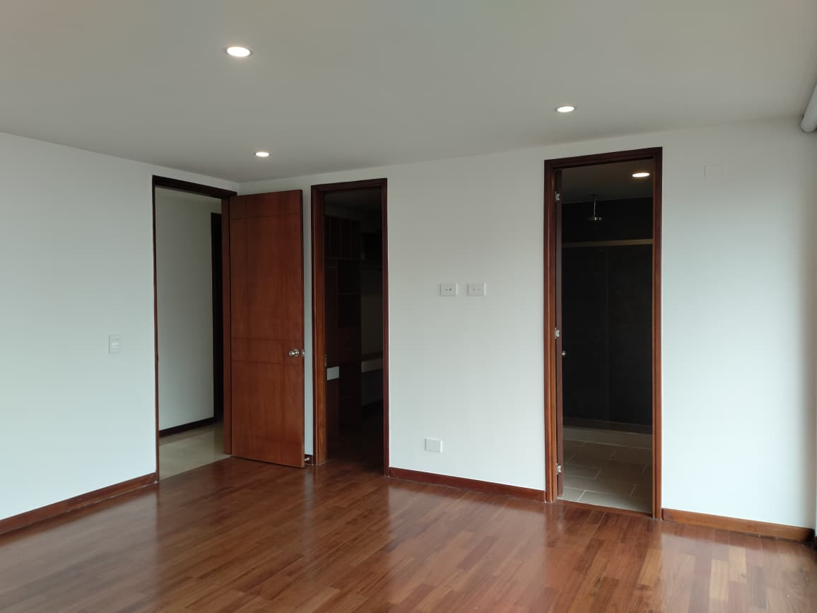 Apartamento en arriendo en El Poblado, Medellín · foto 8 de 19
