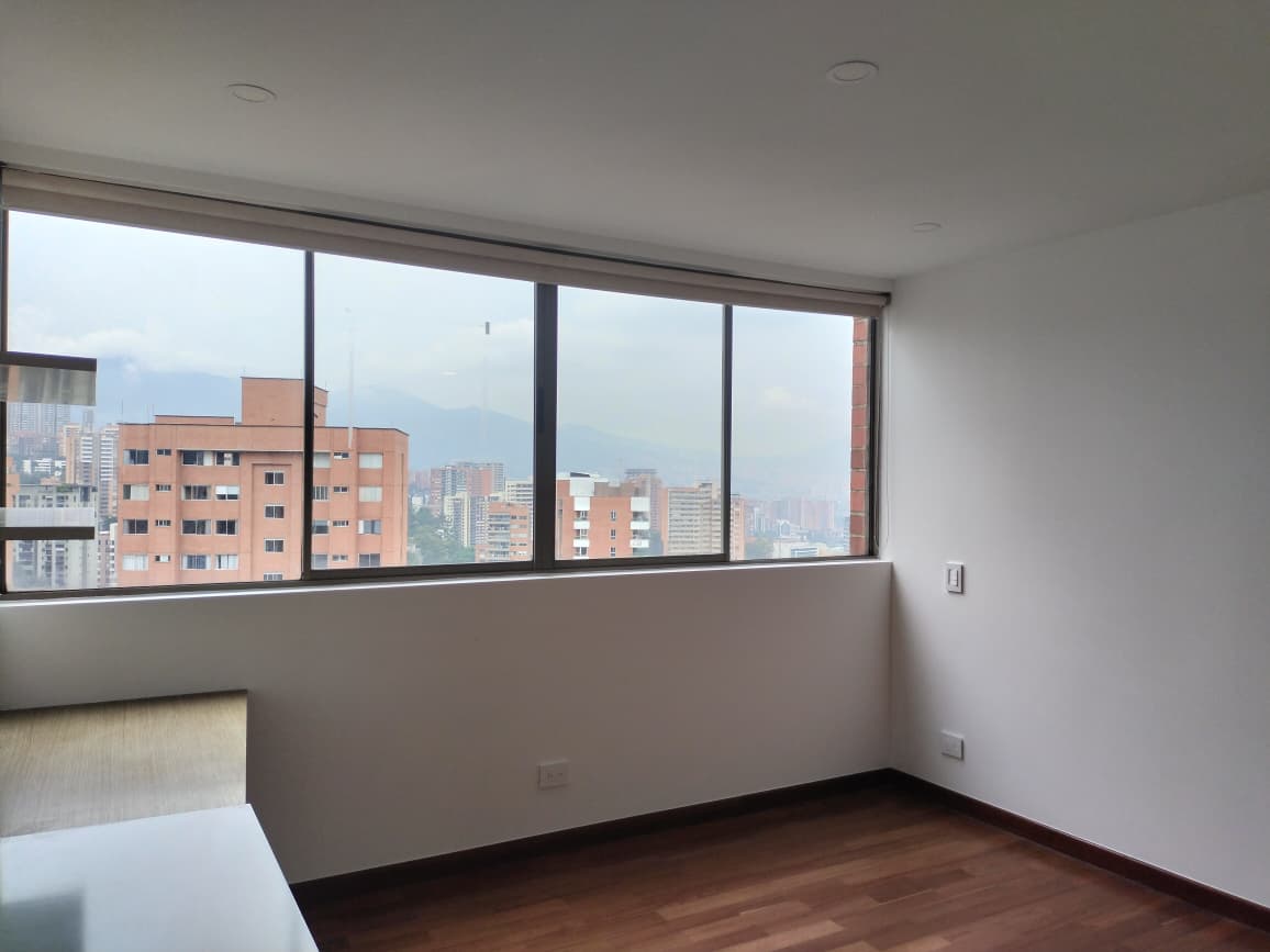 Apartamento en arriendo en El Poblado, Medellín · foto 10 de 19