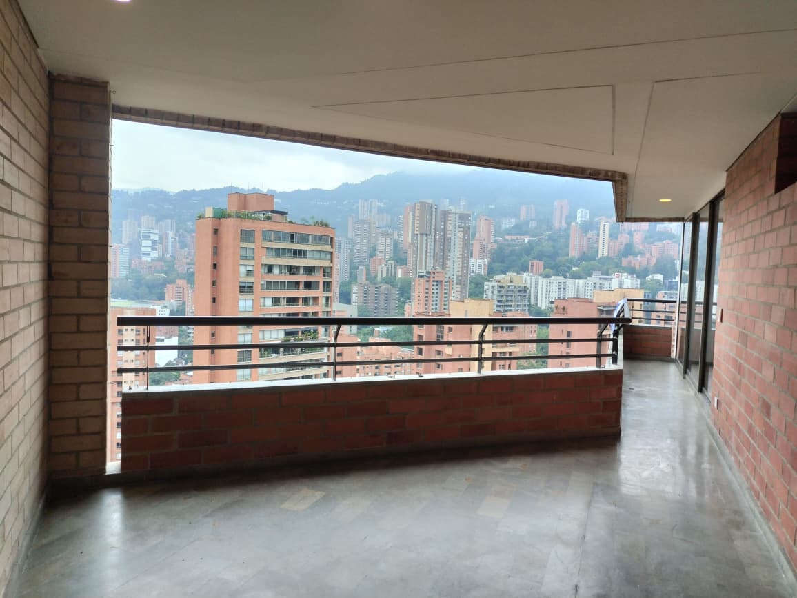 Apartamento en arriendo en El Poblado, Medellín · foto 19 de 19