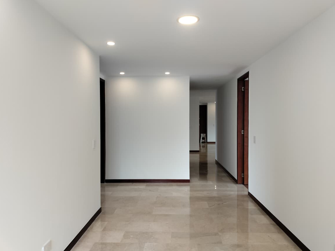 Apartamento en arriendo en El Poblado, Medellín · foto 15 de 19