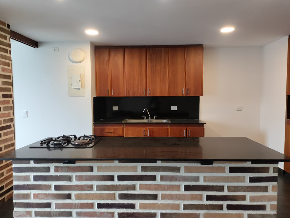 Apartamento en arriendo en El Poblado, Medellín · foto 6 de 19
