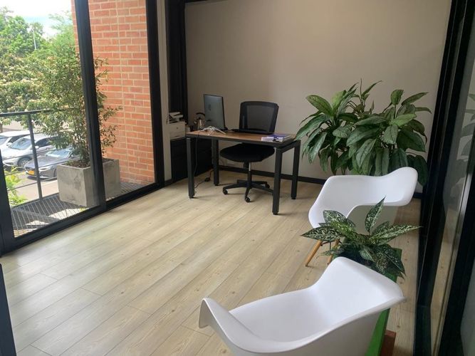 Oficina en arriendo en Galicia, Pereira, 27 m² · foto 2 de 9