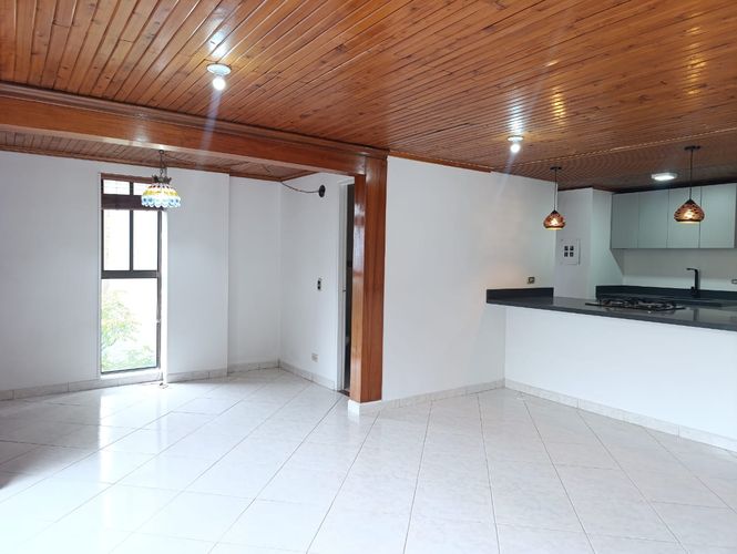 Apartamento de 2 alcobas en arriendo en El Poblado, Medellín, 75 m² · foto 6 de 16