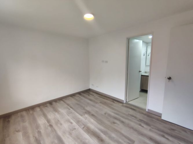 Apartamento de 3 alcobas en arriendo en Las Lomas, Medellín, 120 m² · foto 8 de 19