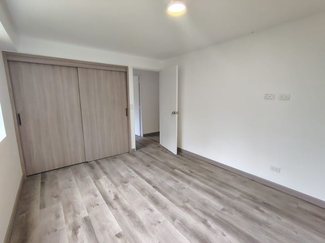 Apartamento de 3 alcobas en arriendo en Las Lomas, Medellín, 120 m² · foto 11 de 19