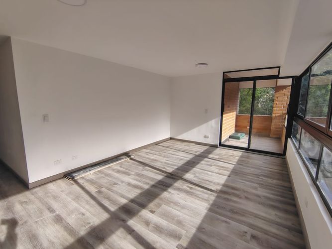 Apartamento de 3 alcobas en arriendo en Las Lomas, Medellín, 120 m² · foto 12 de 19
