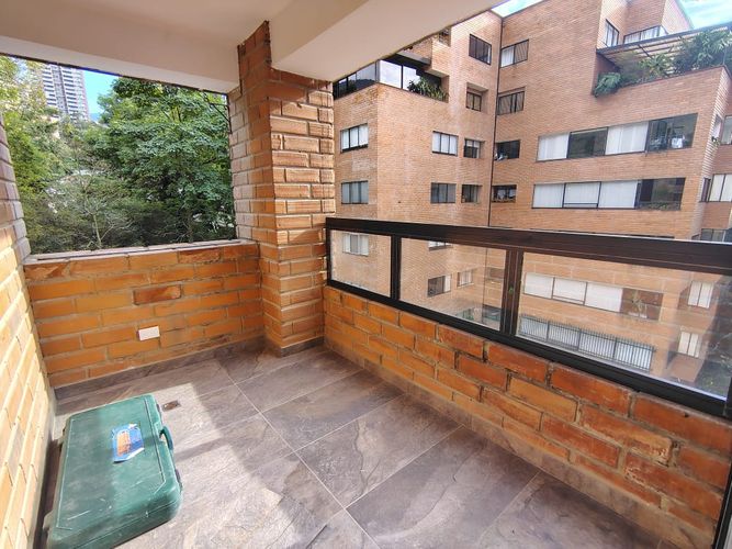 Apartamento de 3 alcobas en arriendo en Las Lomas, Medellín, 120 m² · foto 19 de 19