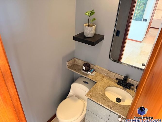 Apartamento de 2 alcobas en venta en El Tesoro, Medellín, 143 m² · foto 14 de 14
