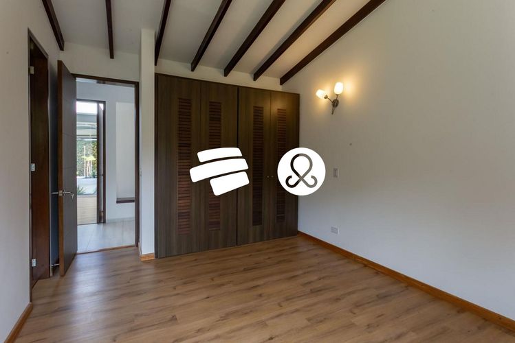 Casa de 5 alcobas en venta en Loma Del Escobero, Envigado, 1540 m² · foto 12 de 20