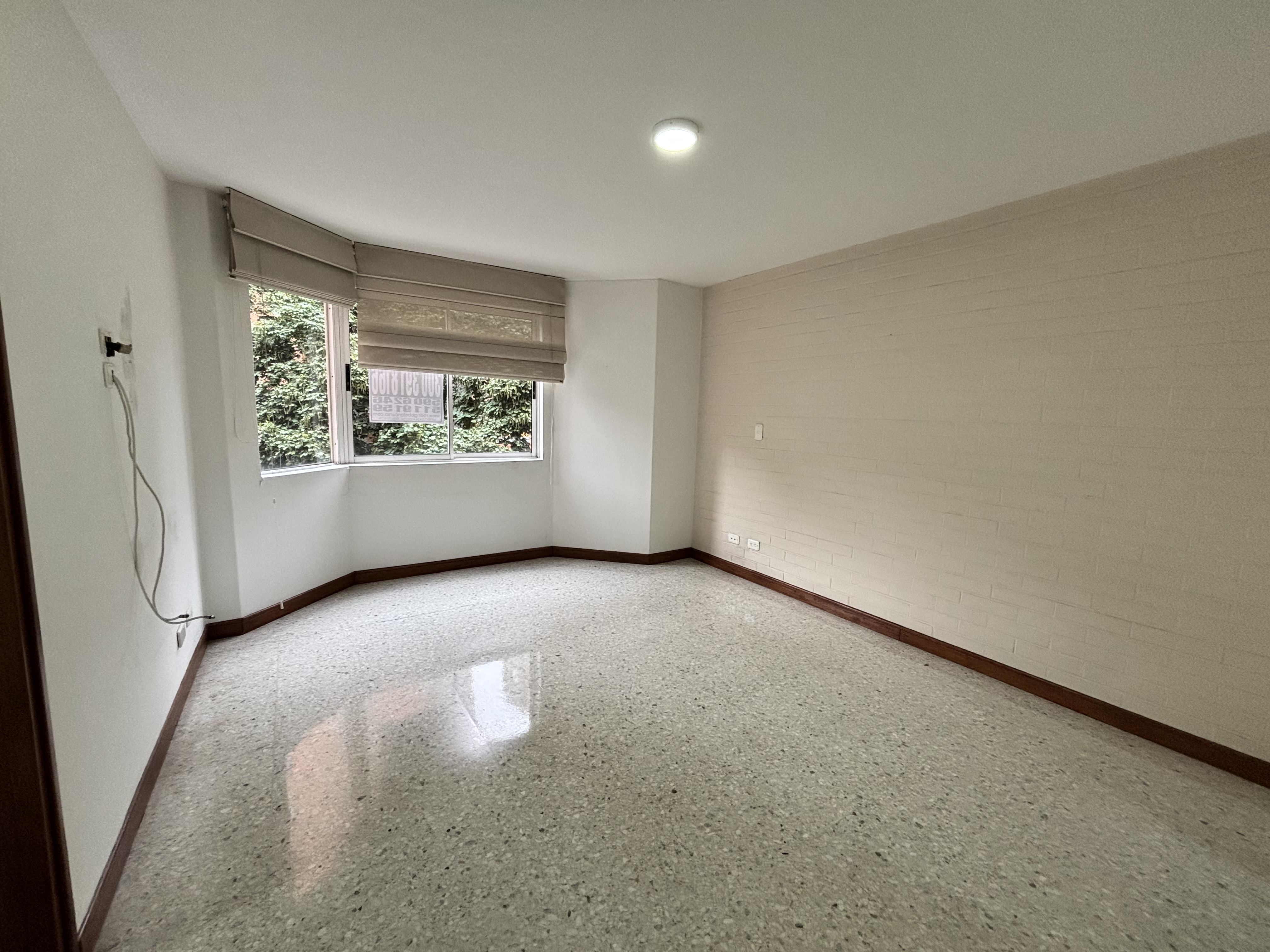 Apartamento en arriendo en Castropol, Medellín · foto 9 de 13