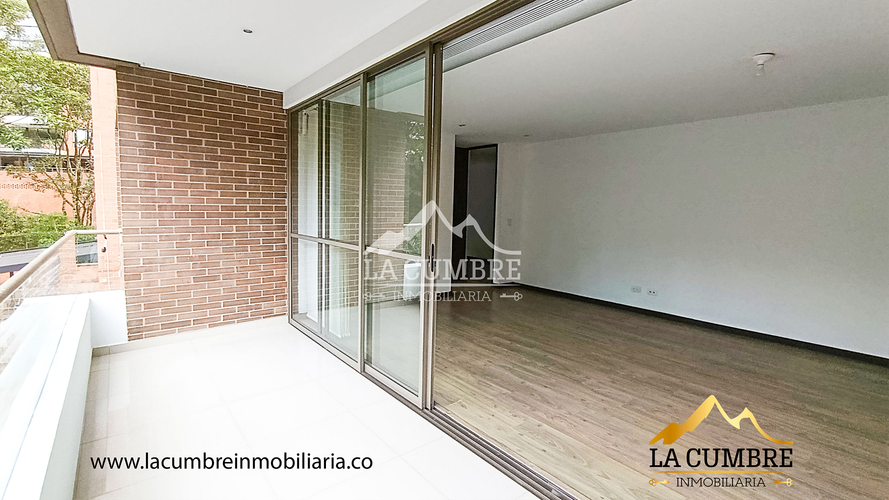 Apartamento de 2 alcobas en arriendo en Los Balsos, Medellín, 90 m² · foto 4 de 14