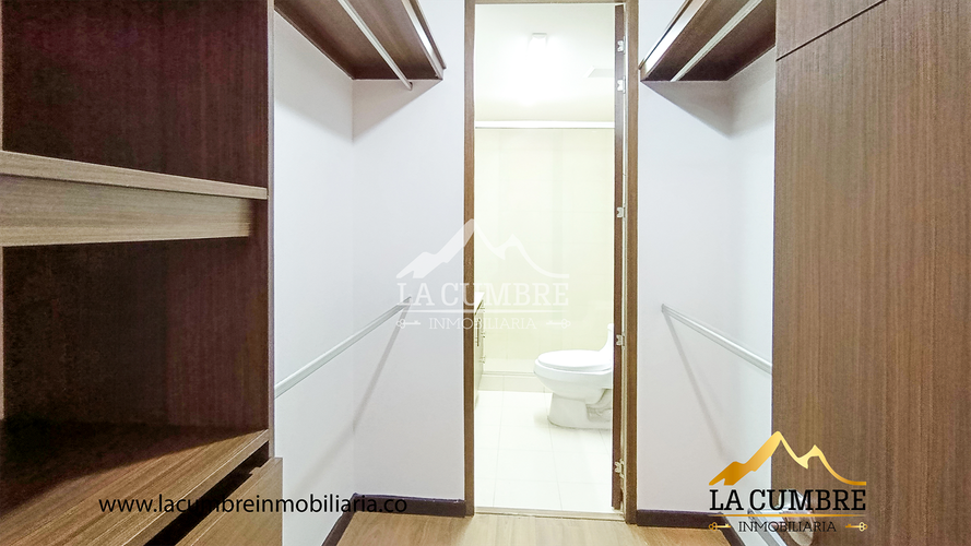 Apartamento de 2 alcobas en arriendo en Los Balsos, Medellín, 90 m² · foto 11 de 14