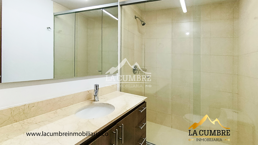 Apartamento de 2 alcobas en arriendo en Los Balsos, Medellín, 90 m² · foto 13 de 14