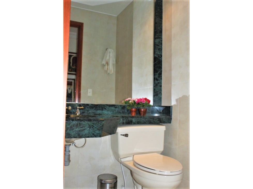 Apartamento en venta en Chico, Bogotá · foto 17 de 24
