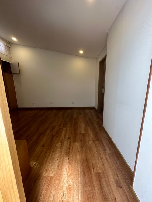 Apartamento de 3 alcobas en venta en Chico, Bogotá, 117 m² · foto 4 de 24