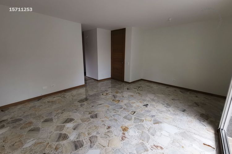 Apartamento de 3 alcobas en arriendo en Conquistadores, Medellín, 70 m² · foto 3 de 18