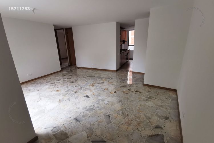 Apartamento de 3 alcobas en arriendo en Conquistadores, Medellín, 70 m² · foto 2 de 18