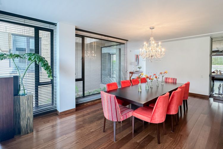 Casa de 5 alcobas en venta en Usaquen, Bogotá, 889 m² · foto 5 de 24