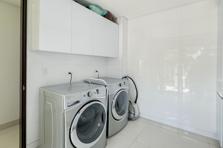 Casa de 5 alcobas en venta en Usaquen, Bogotá, 889 m² · foto 7 de 24