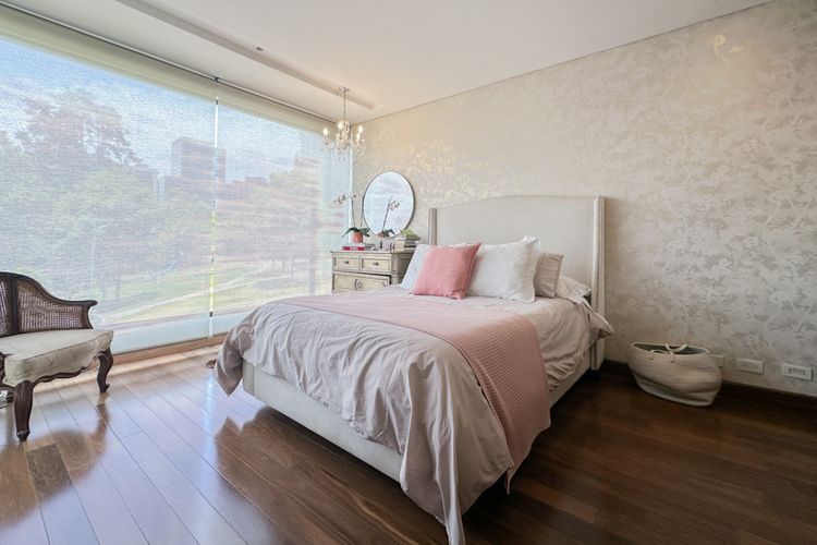 Casa de 5 alcobas en venta en Usaquen, Bogotá, 889 m² · foto 15 de 24