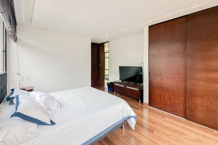 Casa de 5 alcobas en venta en Usaquen, Bogotá, 889 m² · foto 19 de 24