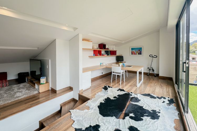 Casa de 5 alcobas en venta en Usaquen, Bogotá, 889 m² · foto 22 de 24