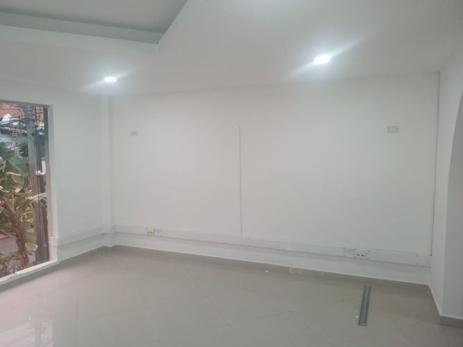 Oficina en arriendo en Laureles, Medellín, 65 m² · foto 6 de 7