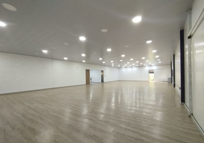 Bodega en arriendo en Camino Verde, Envigado, 680 m² · foto 5 de 20