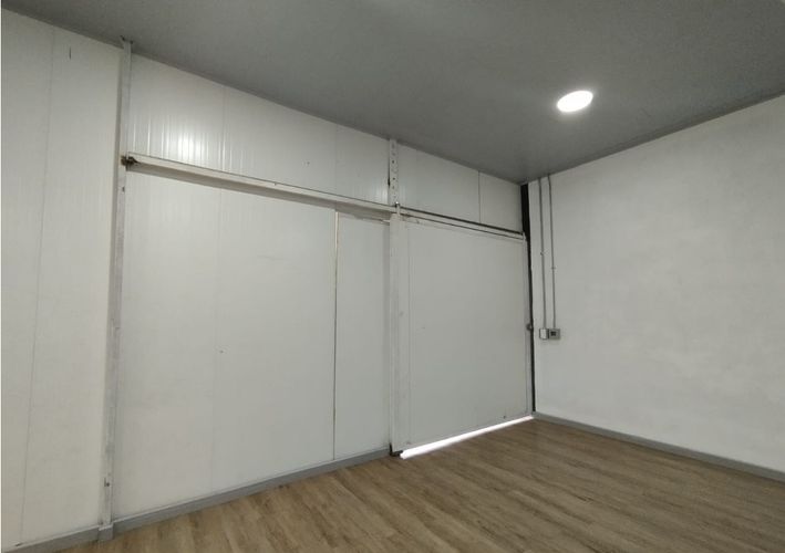 Bodega en arriendo en Camino Verde, Envigado, 680 m² · foto 6 de 20