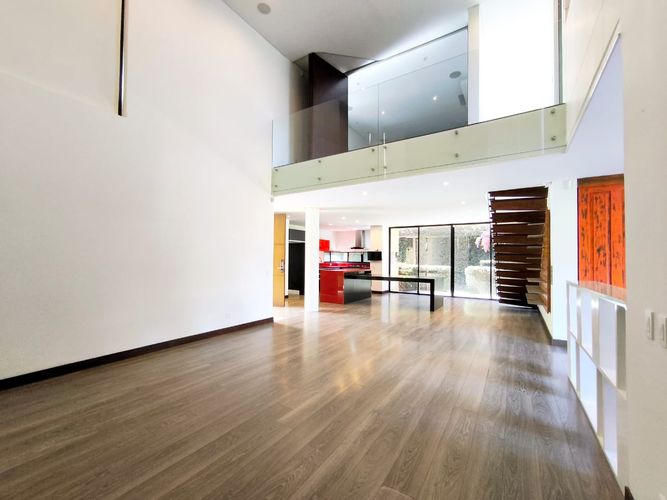 Casa de 3 alcobas en venta en Meusa, Sopó, 1858 m² · foto 4 de 24