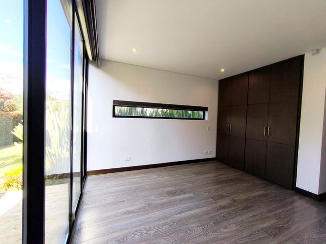 Casa de 3 alcobas en venta en Meusa, Sopó, 1858 m² · foto 21 de 24