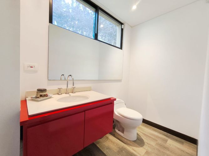 Casa de 3 alcobas en venta en Meusa, Sopó, 1858 m² · foto 13 de 24