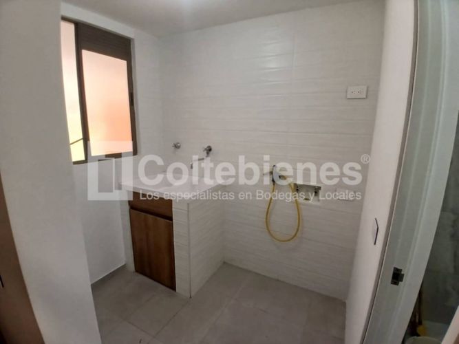 Casa de 3 alcobas en arriendo en Montessori, Envigado, 179 m² · foto 8 de 24